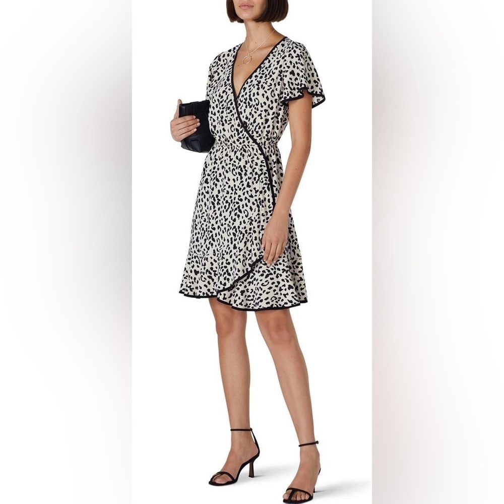 Slate and Willlow women’s size large Leopard Print faux Wrap Dress lined
